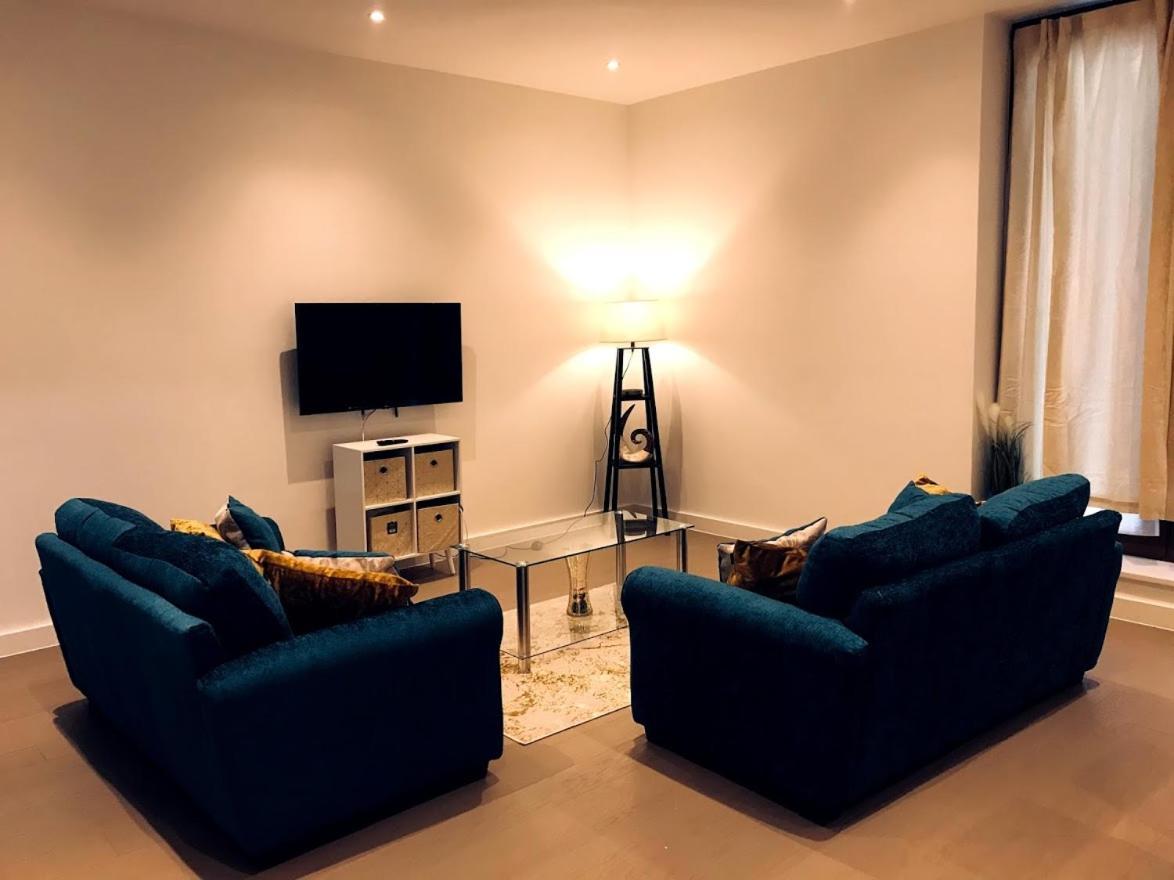 Maplewood Luxurious One-Bed Flat With Free Parking Hotell St Albans Exteriör bild